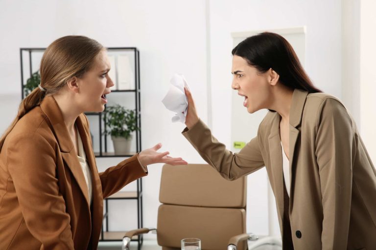 Vengeance au travail et licenciement abusif – analyse jurisprudentielle en droit du travail